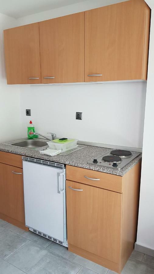 ביוגראד נה מורו Apartments Star With Pool מראה חיצוני תמונה