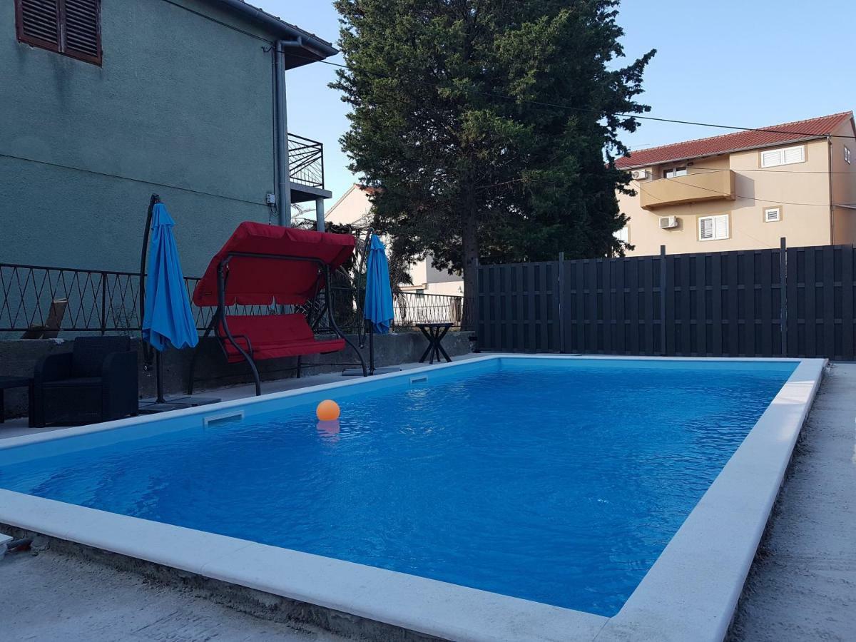 ביוגראד נה מורו Apartments Star With Pool מראה חיצוני תמונה