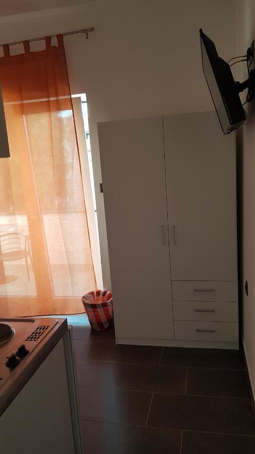 ביוגראד נה מורו Apartments Star With Pool מראה חיצוני תמונה